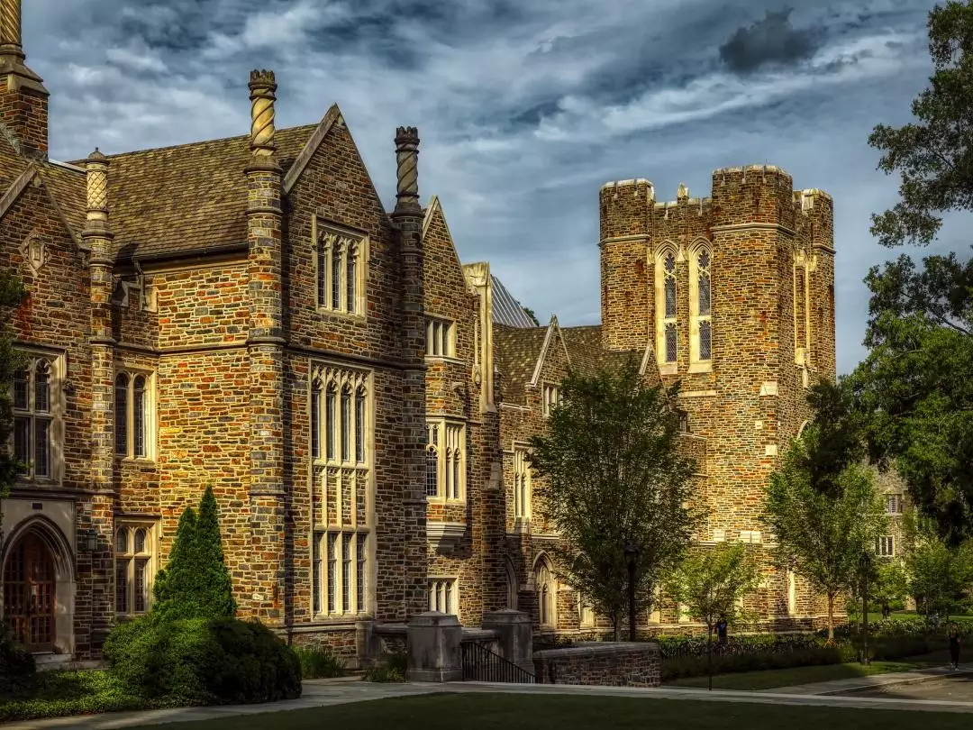 Duke University image by 1778011 from Pixabay